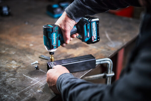 Makita Iskevä ruuvinväännin XGT TD001GD201 - Image 9
